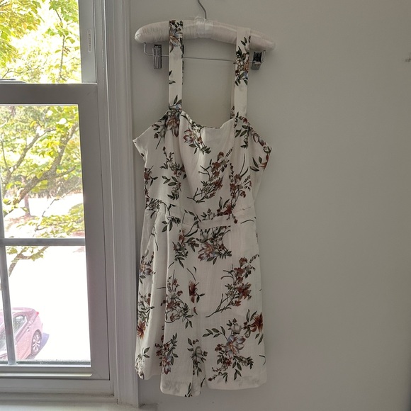 Floral Romper - Picture 4 of 7